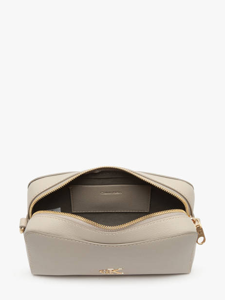 Cross Body Tas Sculpted Gerecycleerd Polyester Calvin klein jeans Beige sculpted 4K3162G ander zicht 3