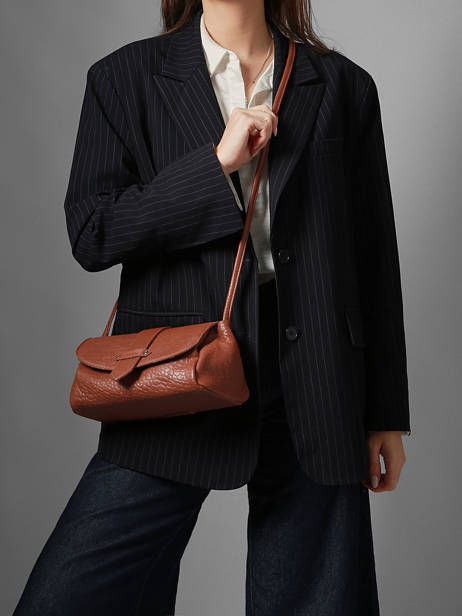 Cross Body Tas M Agnes Leder Etrier Bruin agnes EAGC205M ander zicht 1