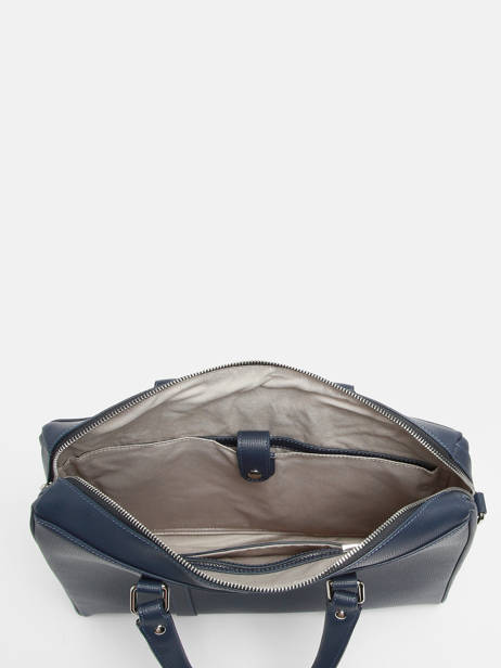 Documententas Arthur & aston Blauw nelson 1 ander zicht 3