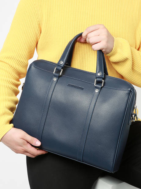 Documententas Arthur & aston Blauw nelson 1 ander zicht 1